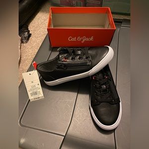 Cat & Jack Toddler Boys Zip Up Shoe- black size 12